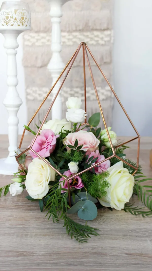 floraison_loyloydia_se_metalliki_vasi_b